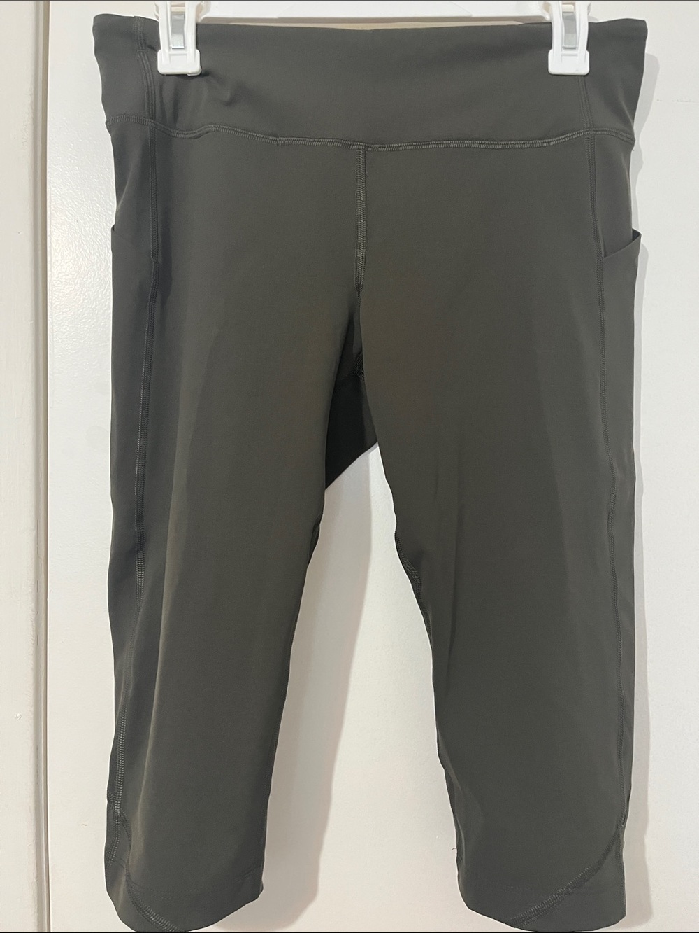 Lululemon Pace Rival Crop Dark Olive size 8